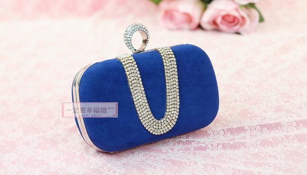 一定要幸福哦~~硬殼水鑽晚宴包，新娘包，PARTY包，伴娘包，手拿包，吃茶禮，喝茶禮