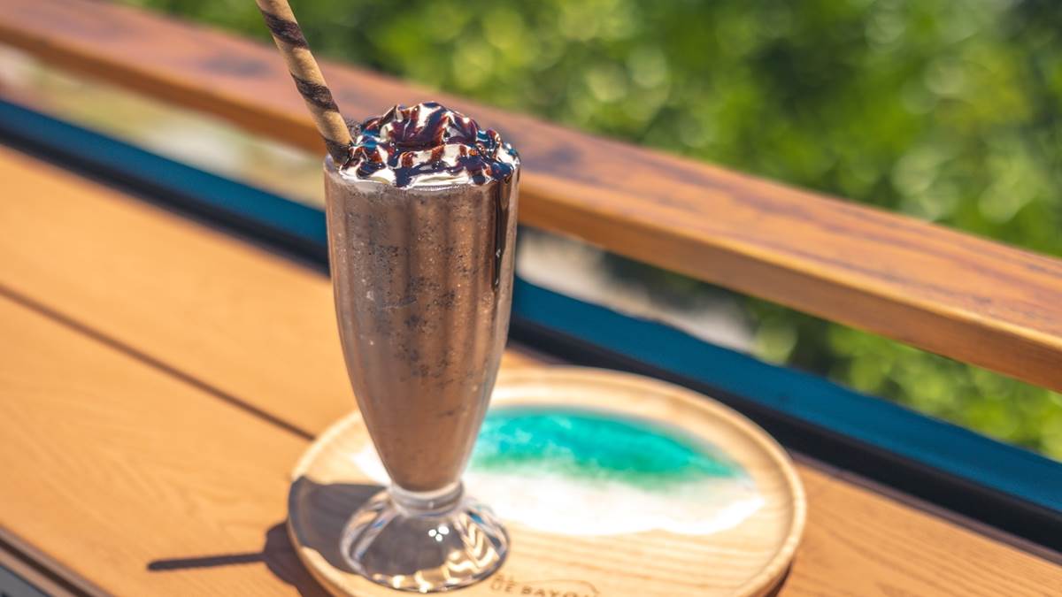 台東不只三仙台！洗版IG５美拍祕境：復古屋頂卡飛天公車、最美海景候車亭