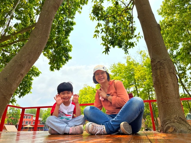 中部景點,斗六景點,斗六花旗木,近水樓台,近水樓台湖畔森林咖啡,近水樓台湖畔森林咖啡交通資訊,近水樓台湖畔森林咖啡停車場,近水樓台湖畔森林咖啡停車場花旗木,近水樓台湖畔森林咖啡門票,雲林IG打卡點,雲林景點,雲林網美景點,雲林花旗木近水樓台湖畔森林咖啡花旗木