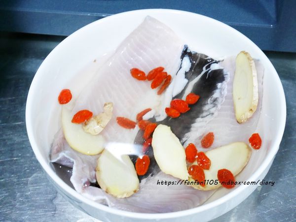 宅配海鮮【鮮綠生活】#起司特級蝦捲 #台南饕客級虱目魚肚 #大草蝦 #海金鑽府城蝦捲 #蝦枝花丸 (8).JPG