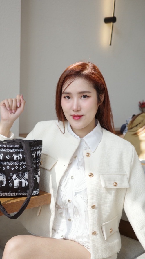 ห้องสินค้าราคาพิเศษร้านกาสะลอง2