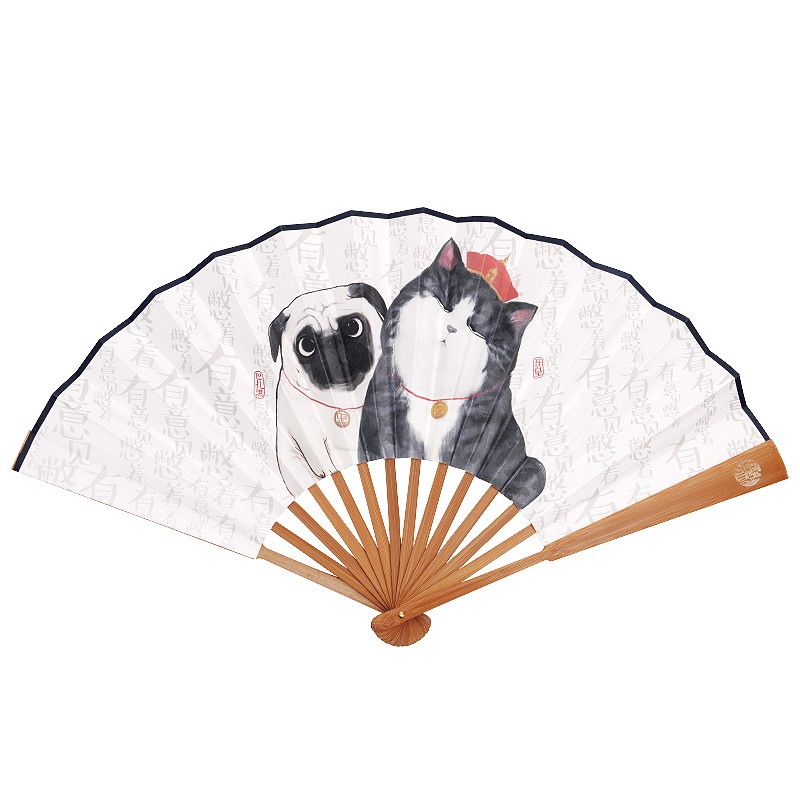 正品吾皇萬睡摺扇原創可愛卡通動漫夏季日用禮品扇子宣紙面品牌 吾皇萬歲尺寸 外觀九寸材質 宣紙紙面，竹子扇骨