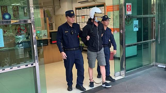 持刀傷妻的黃姓男子被依殺人未遂現行犯移送法辦。