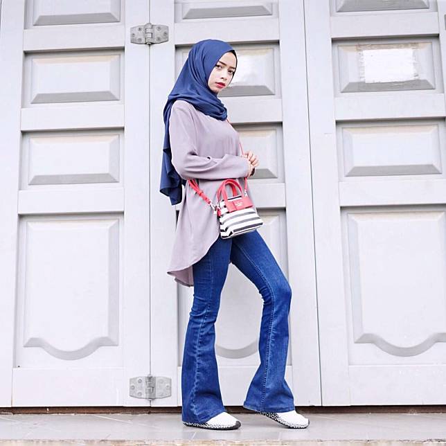 Inspirasi 5 Padu padan Celana  Jeans  untuk Hijabers agar 