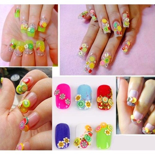 顏色款式隨機出貨(樣式會有重覆如果介意請勿下單) 規格單根長5cm直徑0.5cm50根一組 美甲軟陶條款式很多要用刀片切唷一根可以切成超多小片貼紙甲貼手機貼相框等diy必備唷^_^ 備註建議是用刀片切