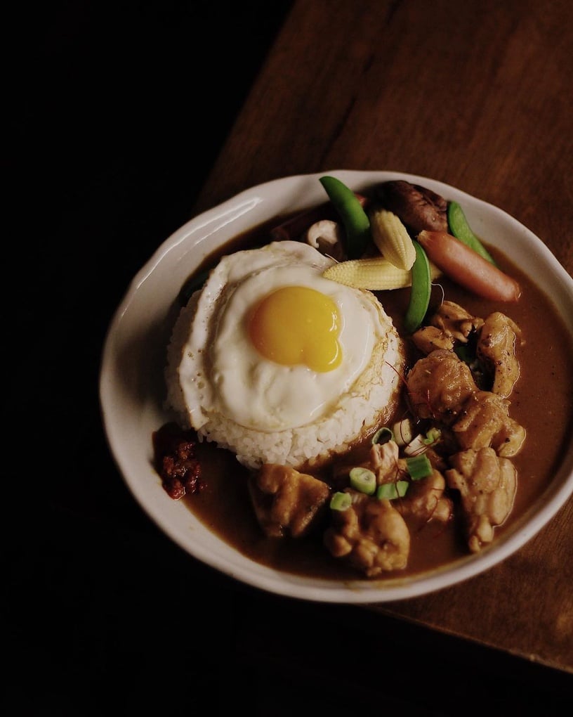 深夜好去處！台中10間深夜咖啡廳推薦，清水模藝廊、露天音樂會，這家咖啡廳還賣咖哩飯