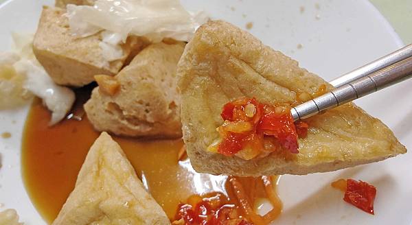 【台北美食】三拾堂紅燒臭豆腐-網路評價4.6顆星！爆推的饒河夜市美食小吃