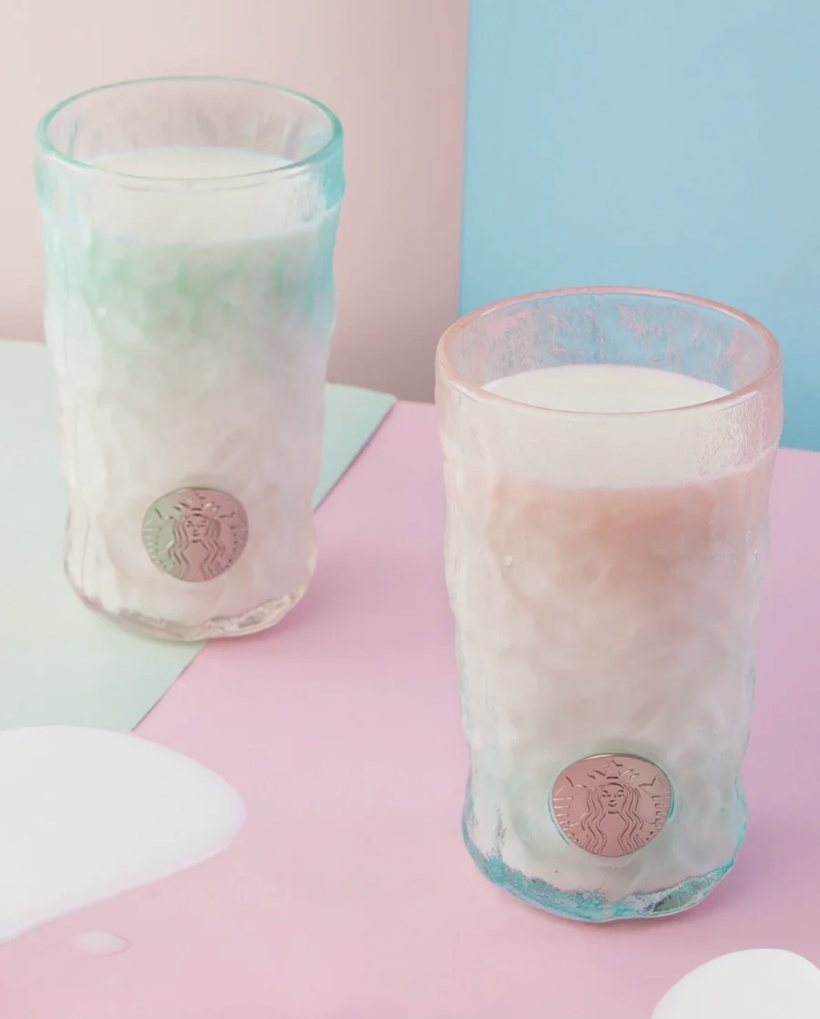 星巴克推出「星雲漸變系列星杯」