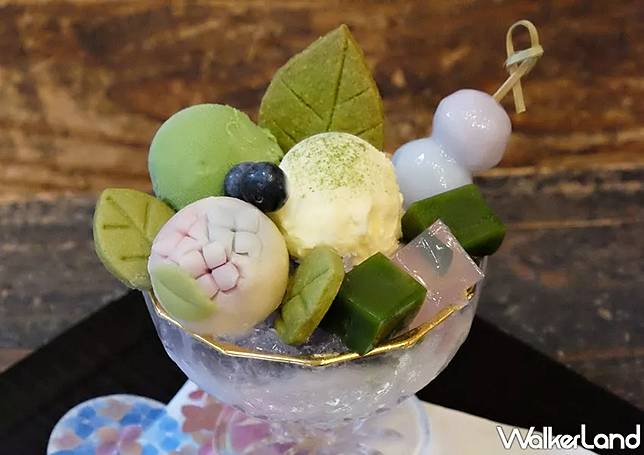 挑戰最狂抹茶生乳捲 伊藤久右衛門 紫陽花抹茶季 抹茶甜點 抹茶刨冰強勢登場 超濃 伊藤久抹茶生乳捲 讓抹茶控外帶回家吃下午茶 Walkerland 窩客島