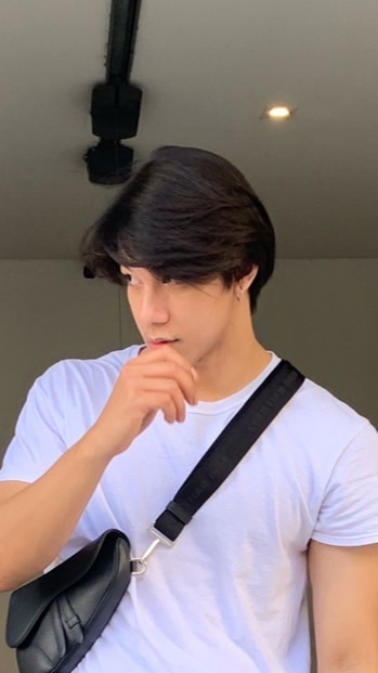 อูโน่ หลาวทอง