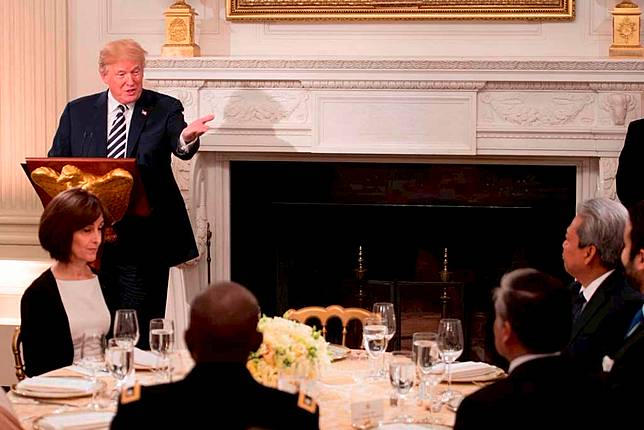 Trump Gelar Buka Puasa Bersama di Gedung Putih