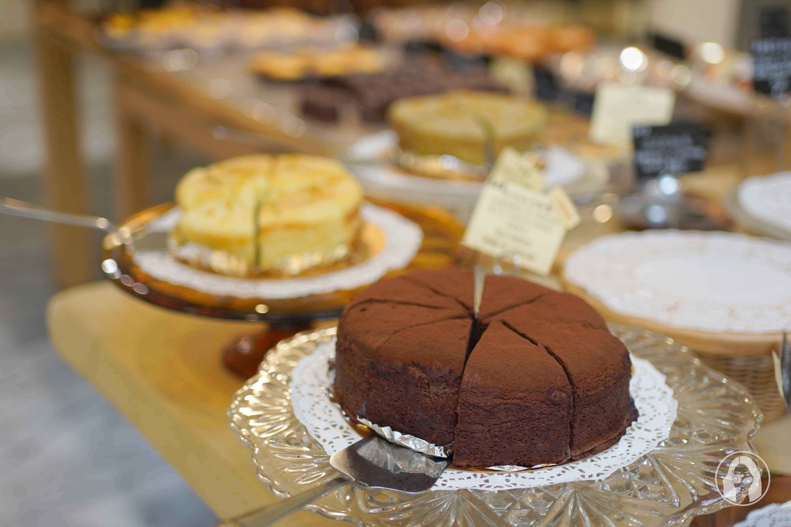 台中.美食 蜜柑法式甜點麵包 Citrus Pâtisserie Boulangerie ，藏身勤美商圈老宅的質感烘焙坊 鹽可頌、脆皮泡芙、生乳捲、季節水果蛋糕