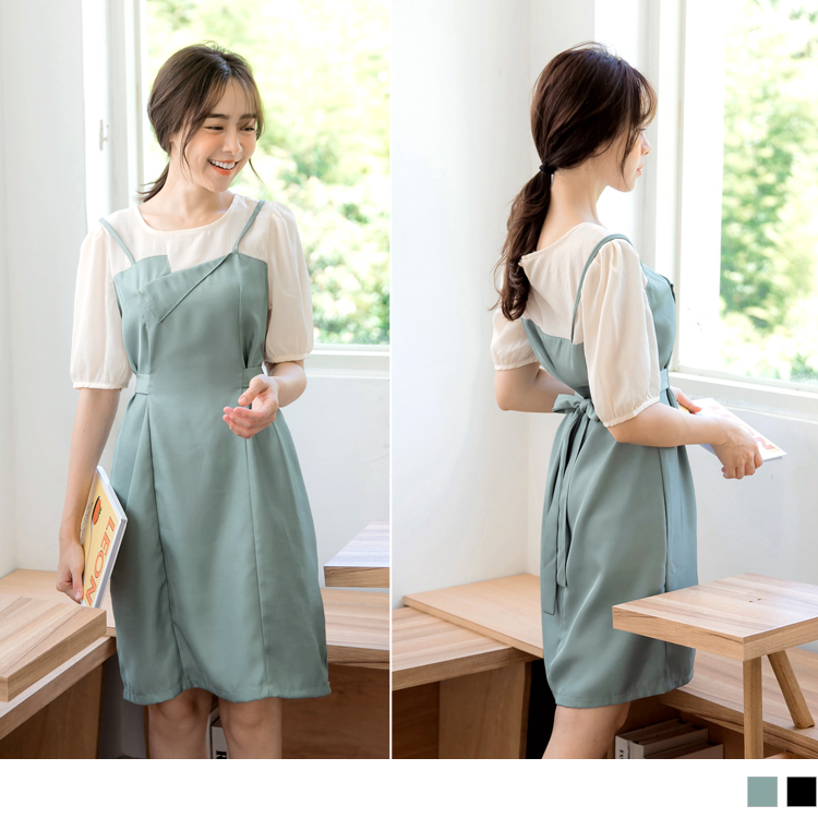 採用質地柔軟微光的雪紡面料打造唯美視覺， 細緻的紋路織法使洋裝增添奢華感~ 假兩件提升整體層次， 後綁帶打造纖細腰身曲線! 此款2色小禮服式洋裝相當適合婚禮賓客穿搭、約會穿搭喔! **********