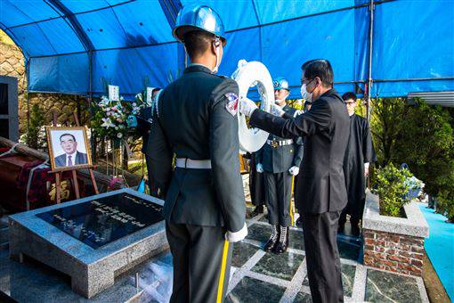 郝柏村低調出殯　軍方高規格送別曝光