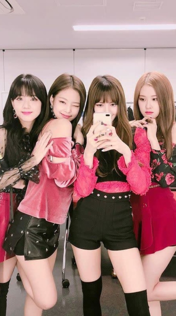 狗狗🐶&熊貓貓🐼K-pop &C-pop&各國演員の粉絲俱樂部
