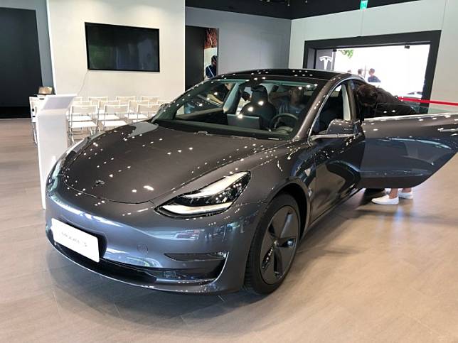 久等了 Model 3 台灣開始交車 Eprice 比價王 Line Today