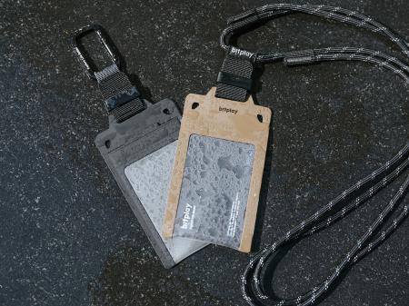 bitplay AquaSeal Badge Holder 防水機能證件套+掛扣瞬扣夾