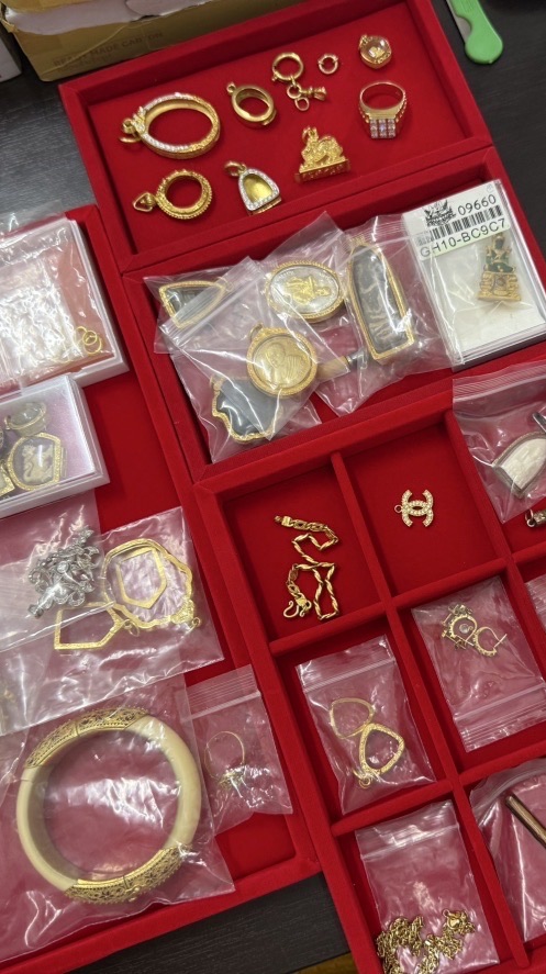 พีเค รับซื้อทอง / ปล่อยของหลุดจำนำ / กรอบทอง / ทองเค