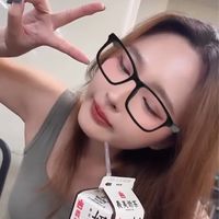 E家人✨ིྀ