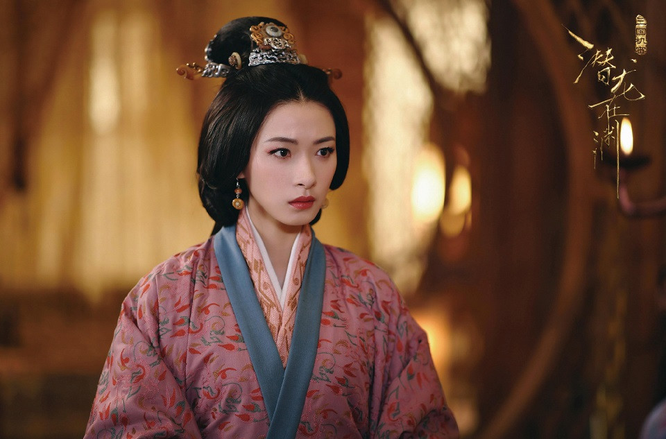 古裝劇「美絕人寰的皇后造型」4：萬茜 飾演《三國機密之潛龍在淵》伏壽