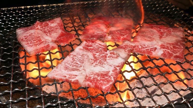 圖片來源/火之舞蓁品燒和牛放題-台北店