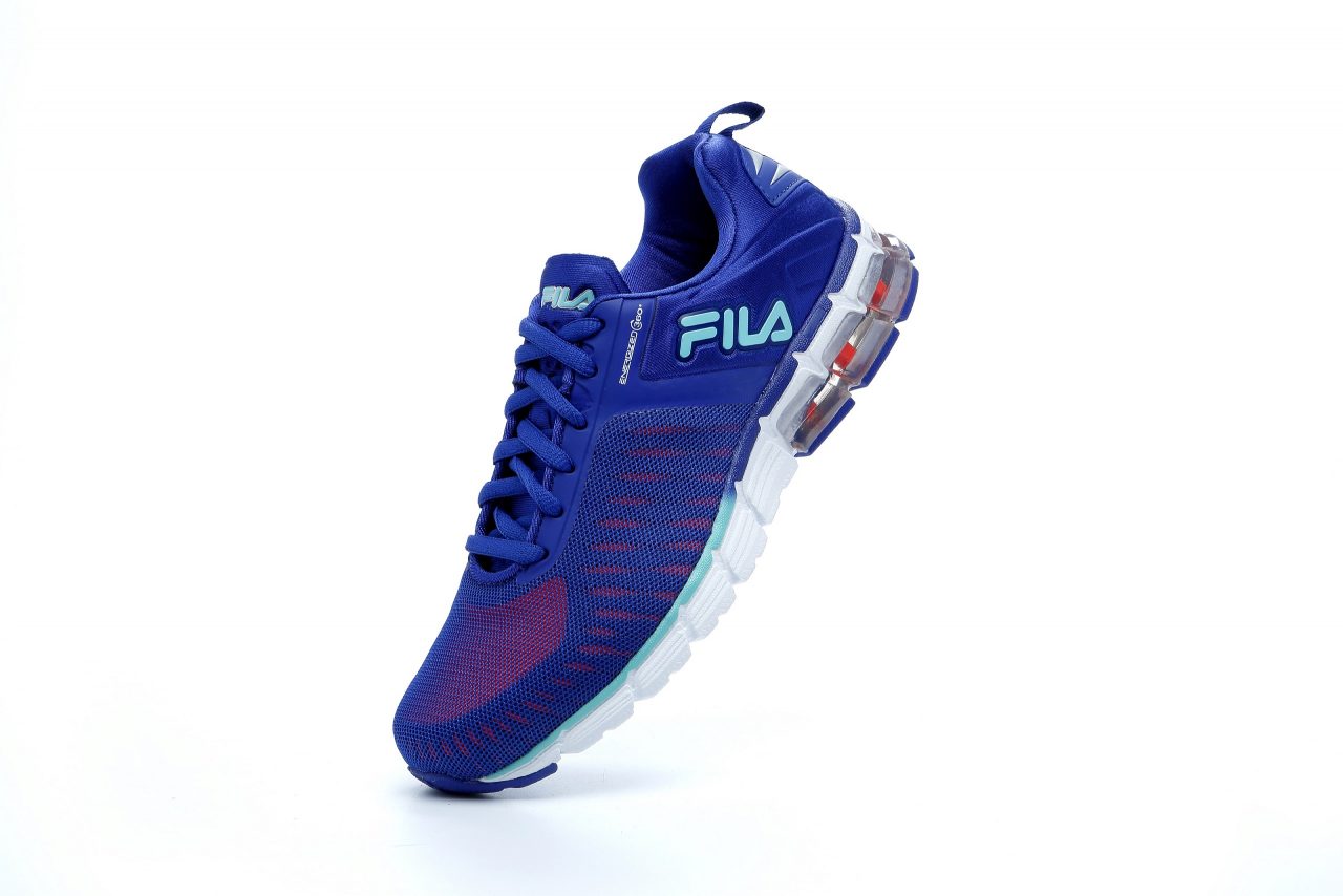 官方新聞 / 動能迴力膠全新升級 FILA ENERGIZED 360° 科技跑鞋 | LINE購物