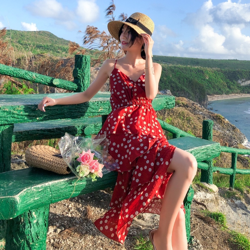 2019海邊度假長裙吊帶波點連衣裙沙灘裙子法式少女茶歇裙吊帶洋裝女