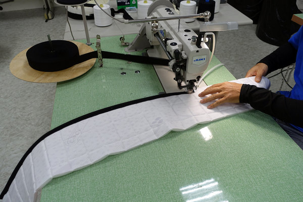 台中床墊工廠直營,台中獨立筒床墊,大里八鐘頭展示工廠,平價乳膠獨立筒床墊, 彈簧保固10年、流程透明手工客製獨立筒床墊