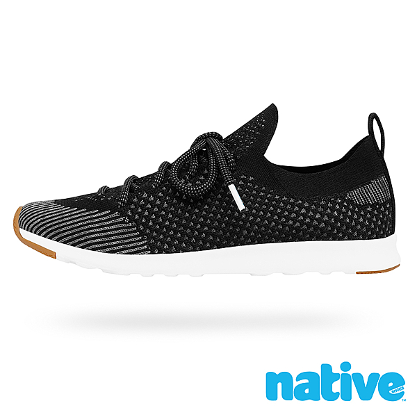 打造高彈性輕量編織鞋款n提升與襪套搭配的舒適度n非動物皮革、毛髮質材n終極版透氣性能n原廠公司貨
