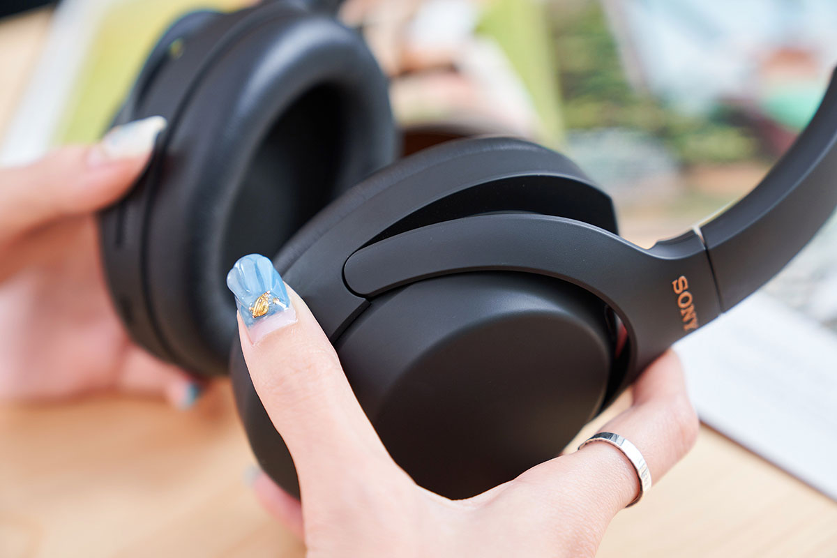 Sony WH-1000XM4 藍牙降噪耳機，AI 加持，音質再升級