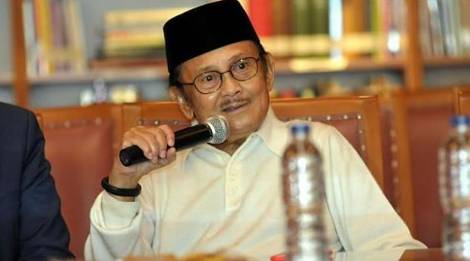 Ini Alasan Yang Membuat B J Habibie Menjadi Sosok Inspiratif Oleh Semua Kalangan Facetofeet Com Line Today