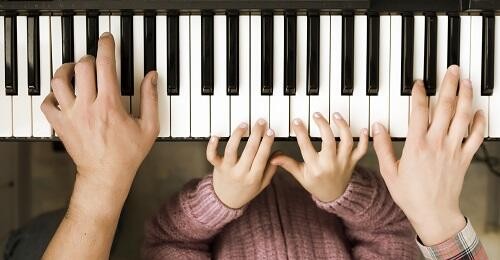 聞くだけで 赤ちゃんが泣き止む曲 がある おすすめ3選 オリーブオイルをひとまわしニュース