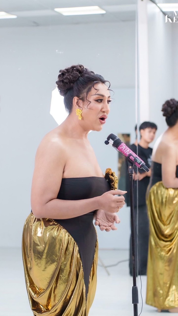 ด้อมด้อมมองมอง👀