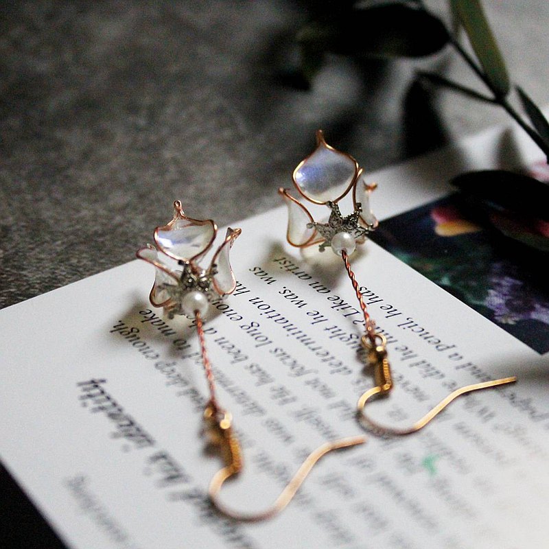 下班隨手作 | 輕奢華水晶花耳環