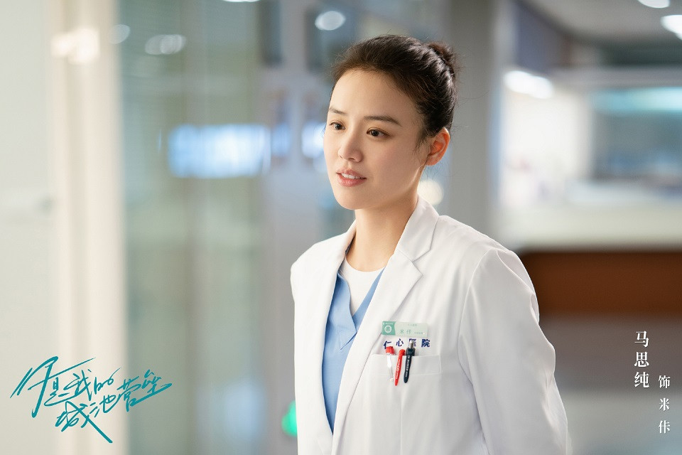 陸劇中總合作姐姐的鮮肉男星5：白敬亭X何泓姍、倪妮、馬思純