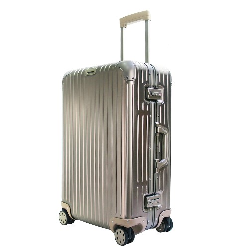 商品名稱 : RIMOWA商品型號 : 924.63.03.4商品材質 : 鋁鎂合金 箱身尺寸 : 68 x 45 x 26 cm 箱身重量 : 6.2 公斤 ; 容量61公升產品說明 : 2 個 T