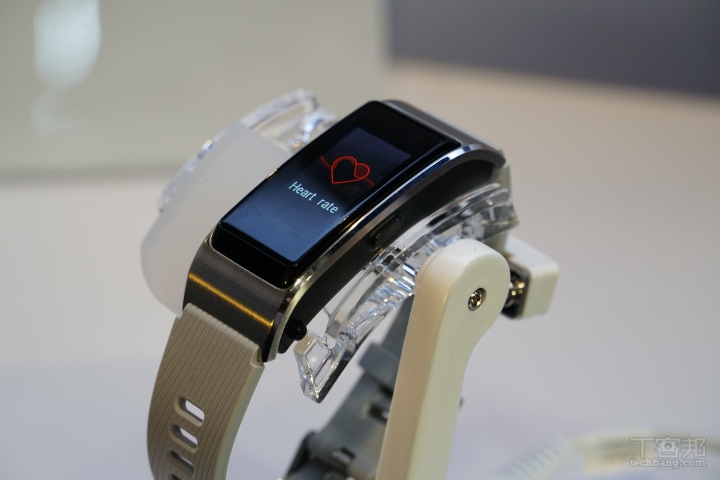 華為通話手環更新囉！HUAWEI TalkBand B5 售價 4,990 元十月上市