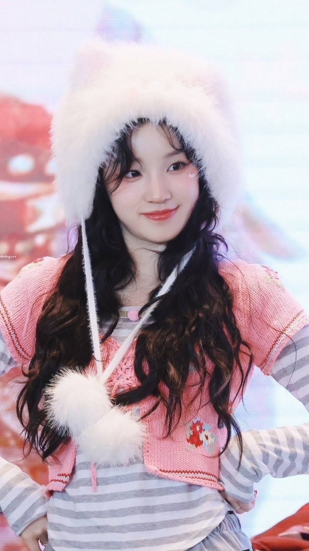₊‧.Y̶u̶u̶ɴ̶⁺໒꒱鴨微風♡🍓/聊天/送圖/追星k-pop🤩都可來著！