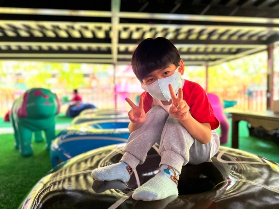 中部景點,斗六景點,斗六花旗木,近水樓台,近水樓台湖畔森林咖啡,近水樓台湖畔森林咖啡交通資訊,近水樓台湖畔森林咖啡停車場,近水樓台湖畔森林咖啡停車場花旗木,近水樓台湖畔森林咖啡門票,雲林IG打卡點,雲林景點,雲林網美景點,雲林花旗木近水樓台湖畔森林咖啡花旗木