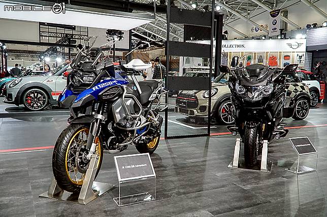 台北車展 Bmw Motorrad F 900 R 新車大展全台首次登場 三箱美式風k 1600 B Grand America 登台展示 Mobile01 Line Today