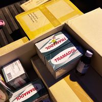 ยาน้ำเขียวเหลือง toon shop