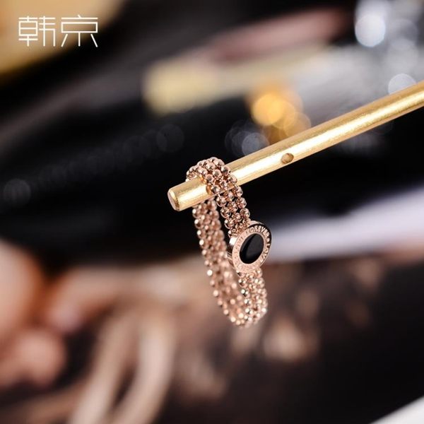 戒指 韓京黑色圓牌日式輕奢戒指女食指戒指環chic潮網紅冷淡風鈦鋼戒子 曼慕衣櫃
