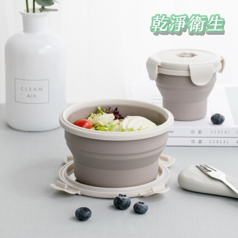 1.矽膠材質比玻璃耐摔比塑膠健康專為盛裝蔬菜水果而設計 2.無毒無味手感輕柔捏揉拉扯不變形 3.適用辦公便當學生餐盒野餐都可以用 4.升級版防漏密封圈可以有效防止食物傾泄 5.精緻鎖扣式卡口時刻餵食物