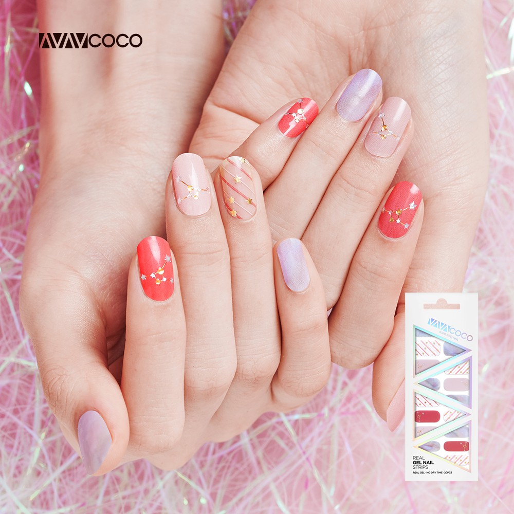 VAVACOCO光療美甲貼片-秘密寶盒輕鬆在家擁有光療美甲，採用高級光療指甲材質，持久不脫落，十指繽紛隨心所欲。用途：美化指甲使用方法：1.先去除指甲上的指甲油和多餘的水份、雜質，使指甲保持乾淨平滑。