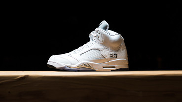 新聞速報 / Air Jordan 5 ’Metallic Silver’ 再現