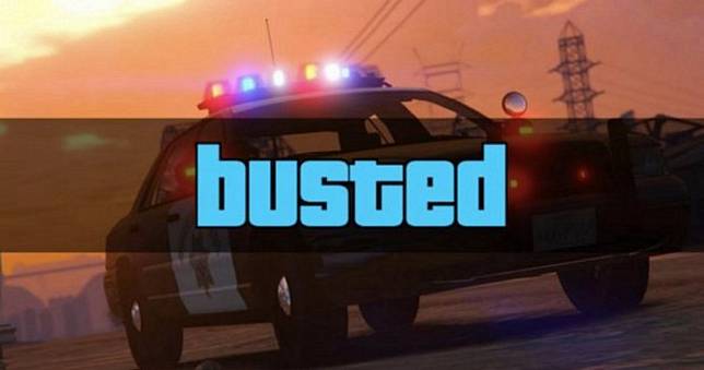不願11歲孩瘋玩《GTA》開假車，雙親讓他開真車違規上路遭警方攔查 🚓