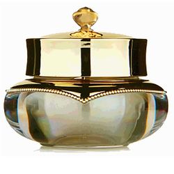 ◎專為亞洲女性所打造的保濕、修護、除皺、美白、修飾膚色、粉底、遮瑕的聖品，讓您享受尊貴奢華的全身饗宴並無後顧之憂。|◎|◎主商品：美顏潤色滋養珍珠膏15mlx7成分：PetroleumJelly凡士林