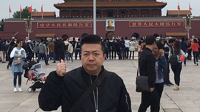 經紀人透露董至成過年期間返台，目前在董媽家中檢疫。(圖／翻攝自董至成微博)