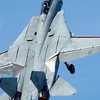 青い空　飛行機雲