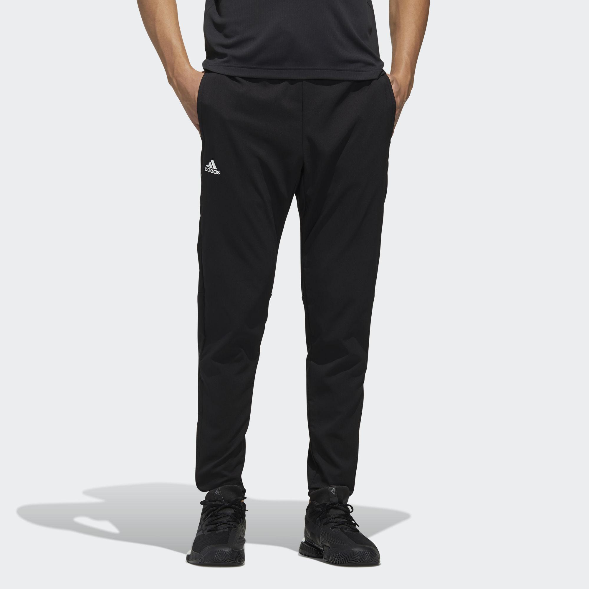 專為自由暢動而設計的透氣網球長褲